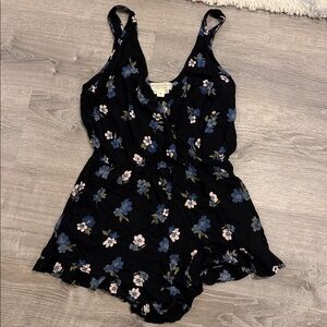 Saltwater Luxe Black Floral Romper | V Neck Mini Romper XL